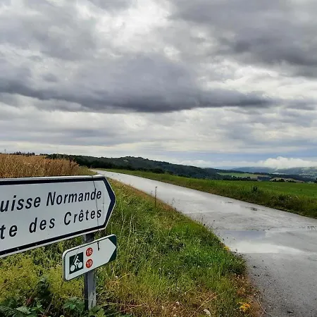 Les De La Petite Taupe - Jo Saint-Omer (Calvados)