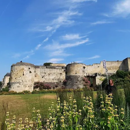 Les De La Petite Taupe - Jo * Saint-Omer (Calvados)